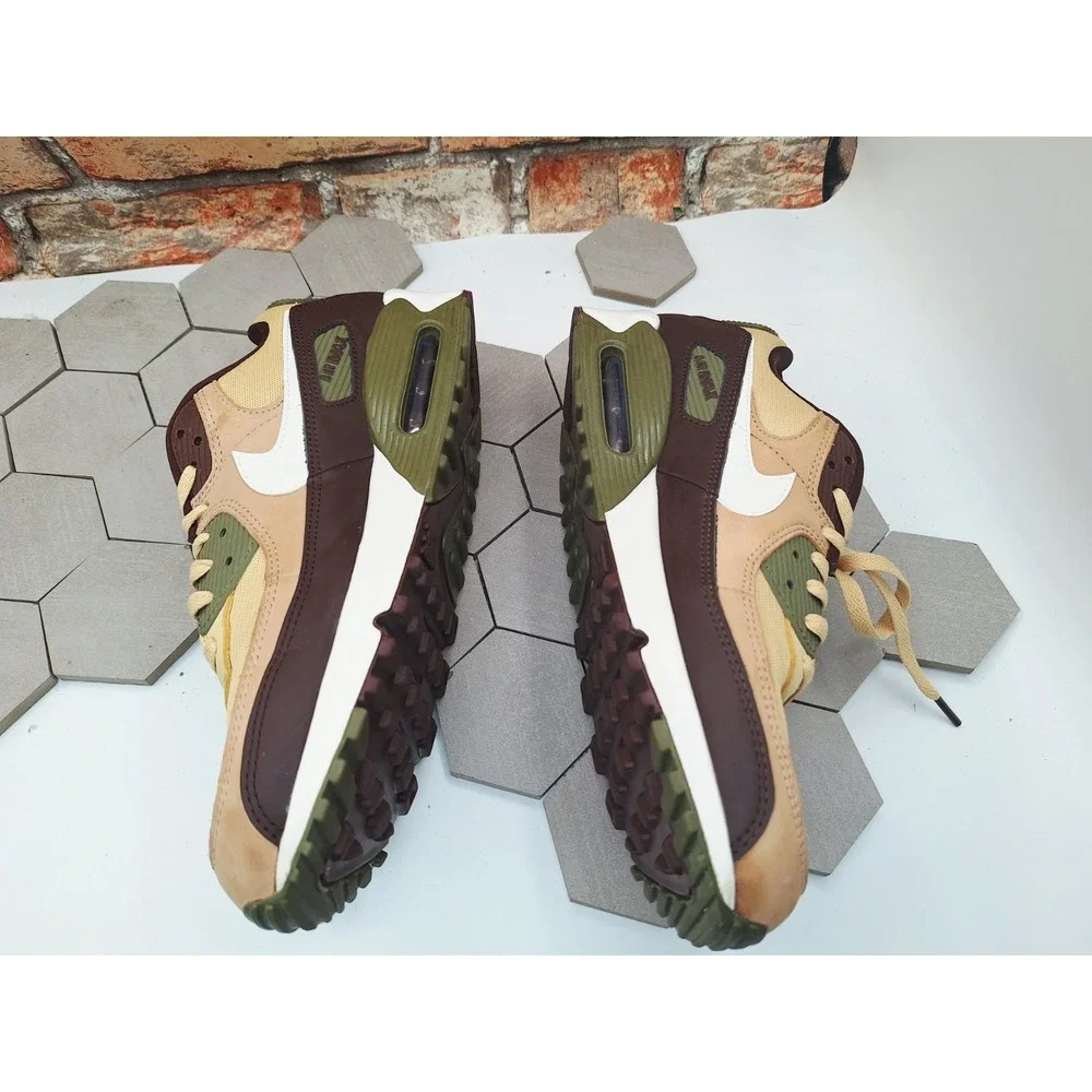 Nike description up